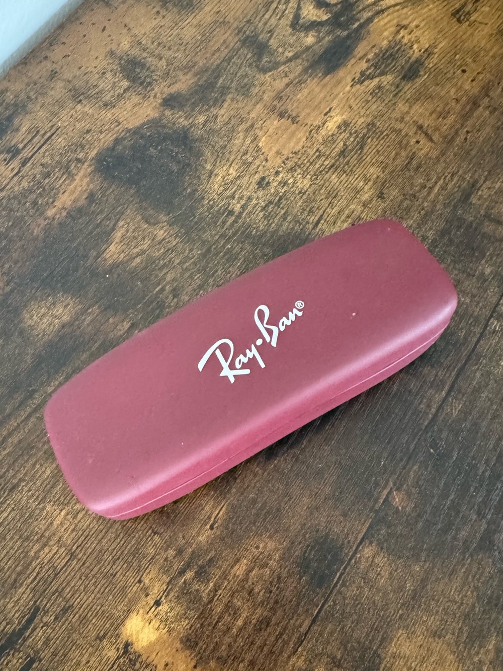 Ray-Ban Maroon Red Hard Shell Eyeglass Case Clamshell Red Velvet Lining 6.25"